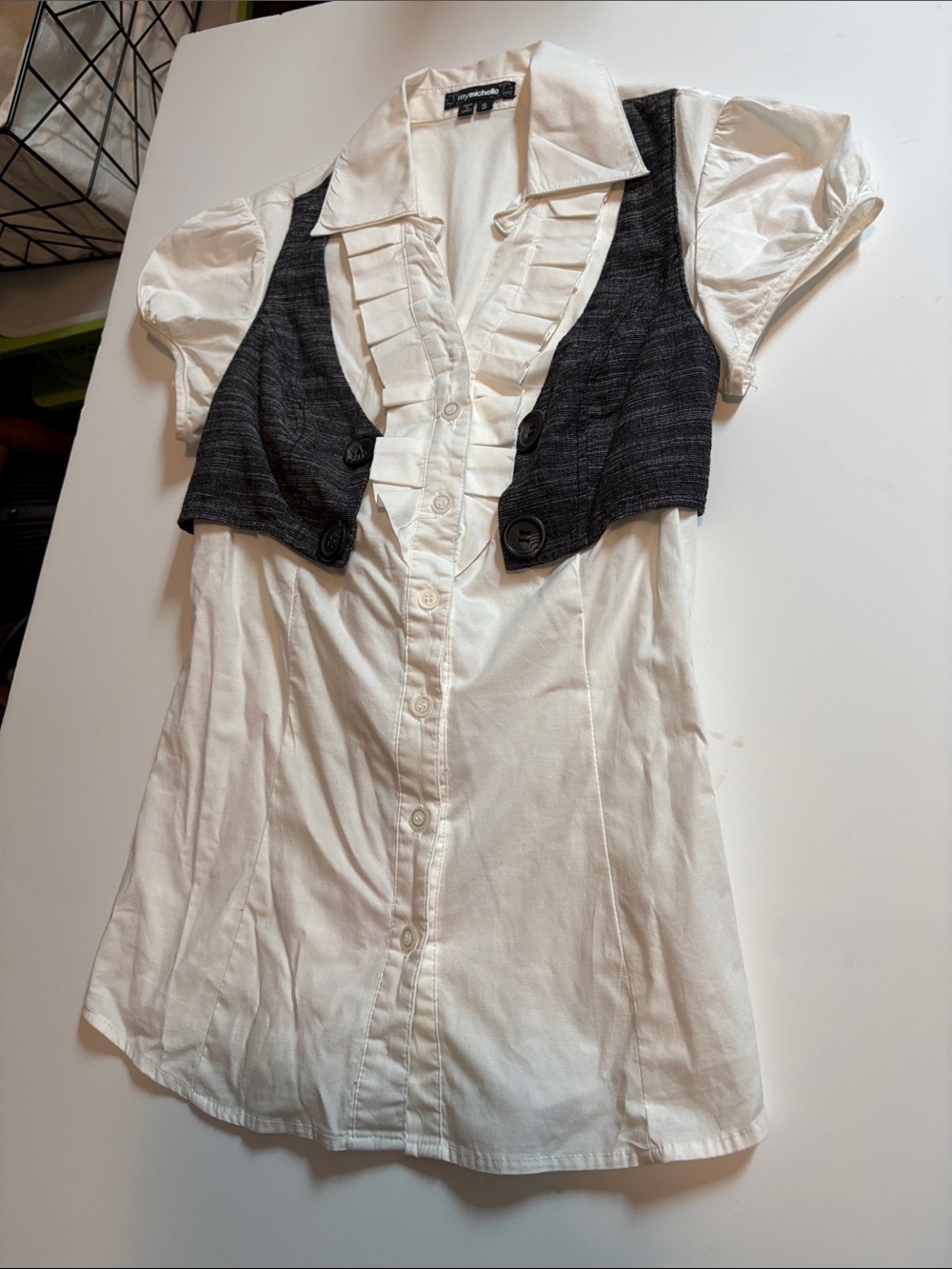 ITEM NO 91: New York & Co. White Button-Front Ruffled Too With Attached Vest